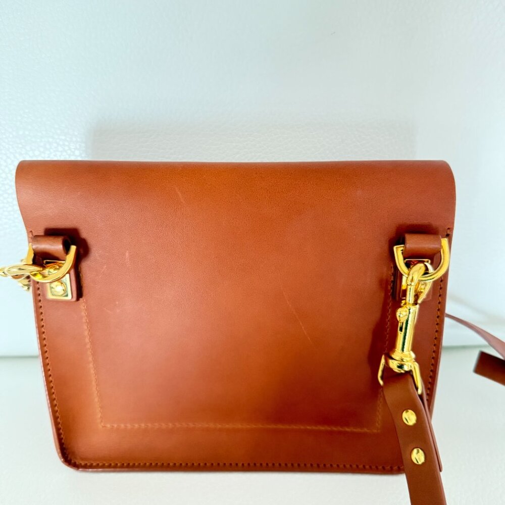 SOPHIE HULME LONDON COCKTAIL STIRRUP BAG TAN LEATHER GOLD CHAIN CROSSBODY RARE - Picture 4 of 7